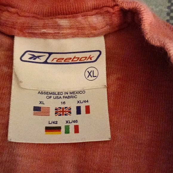 Woman's Reebok Top - Picture 3 of 3